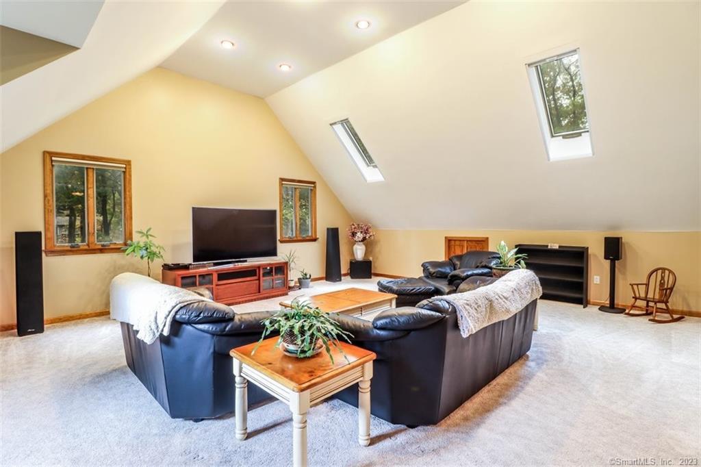 12 Valley View