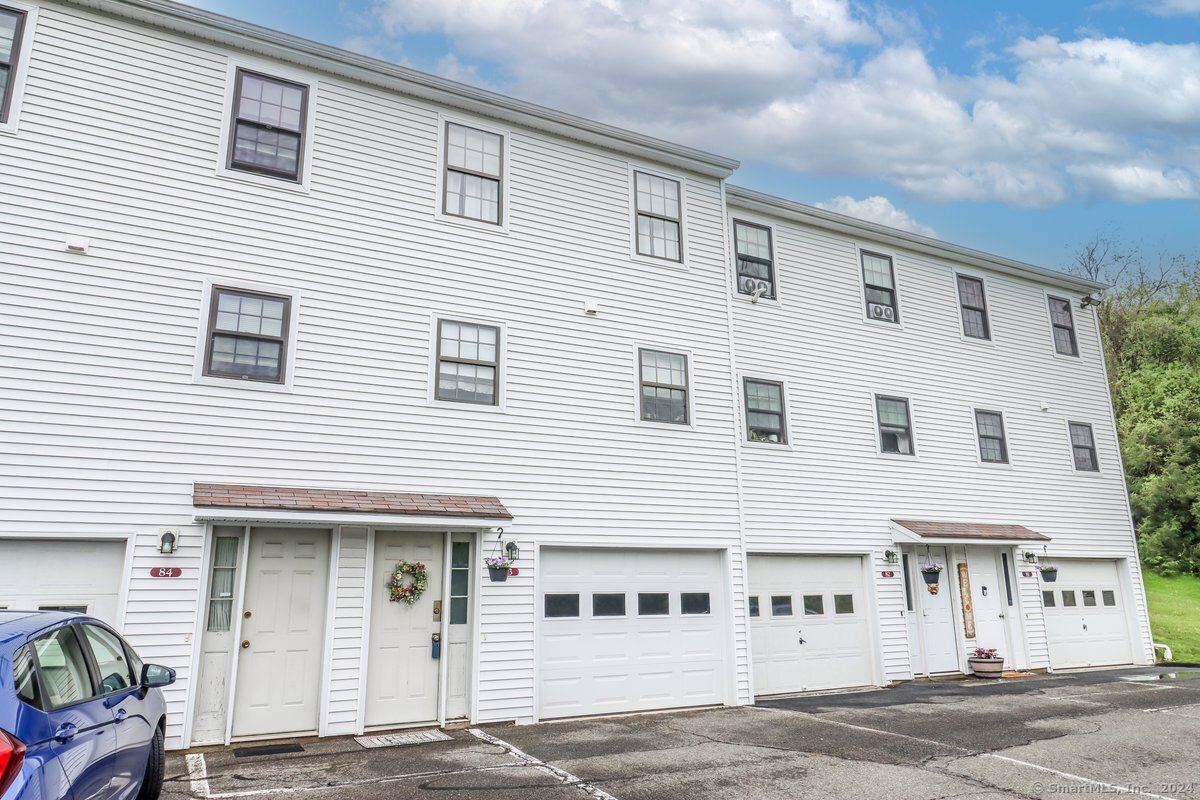83 Aspetuck Village 83