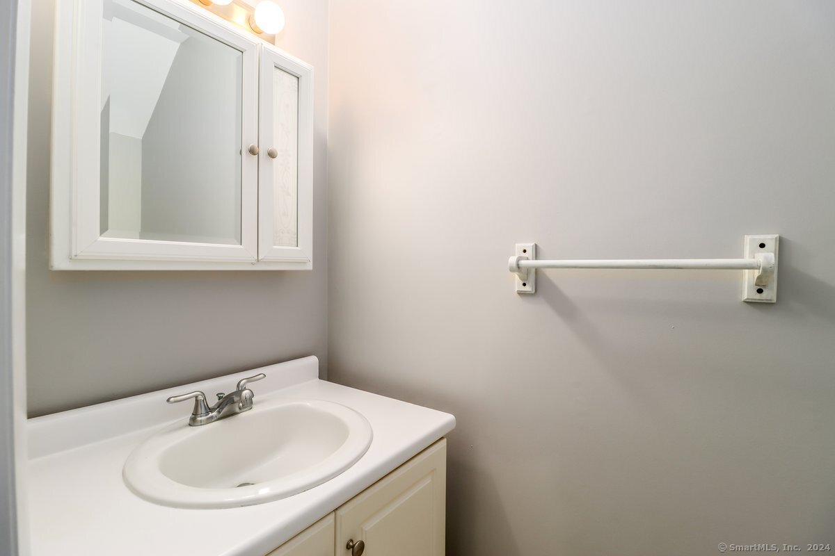 38 Sunny Valley Road APT 11