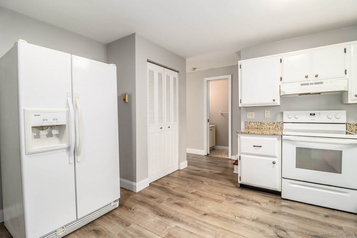 38 Sunny Valley Road APT 11