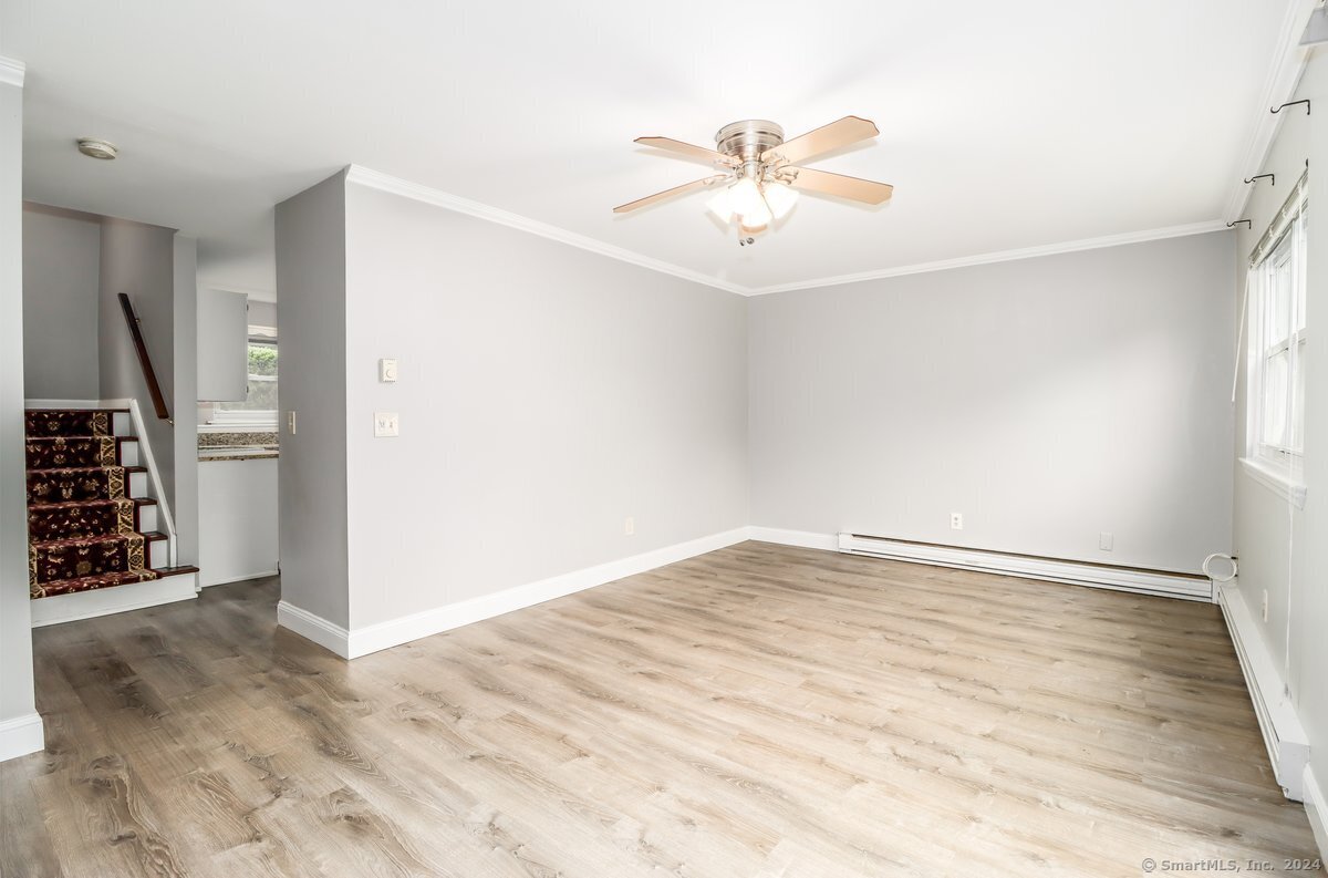 38 Sunny Valley Road APT 11