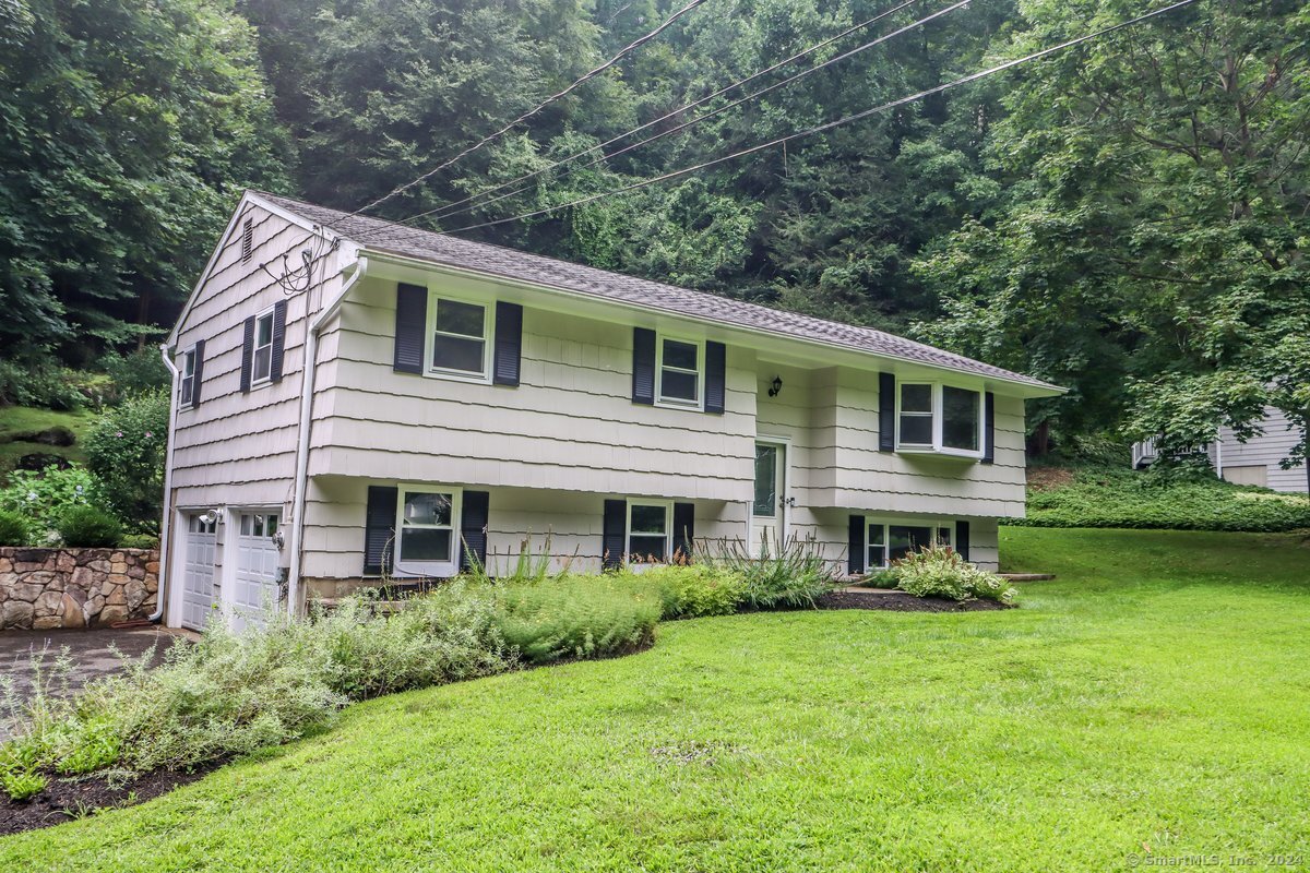 116 Perry Drive