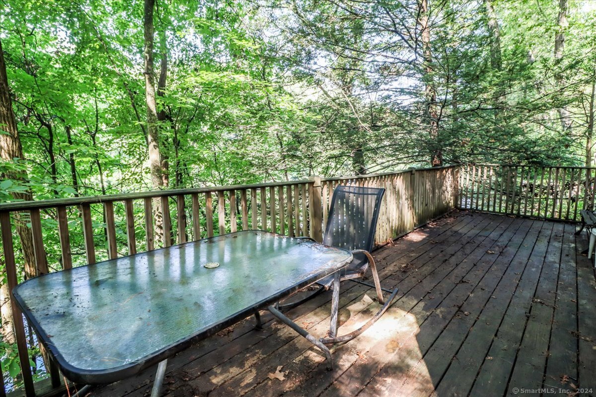9 Hillside Drive