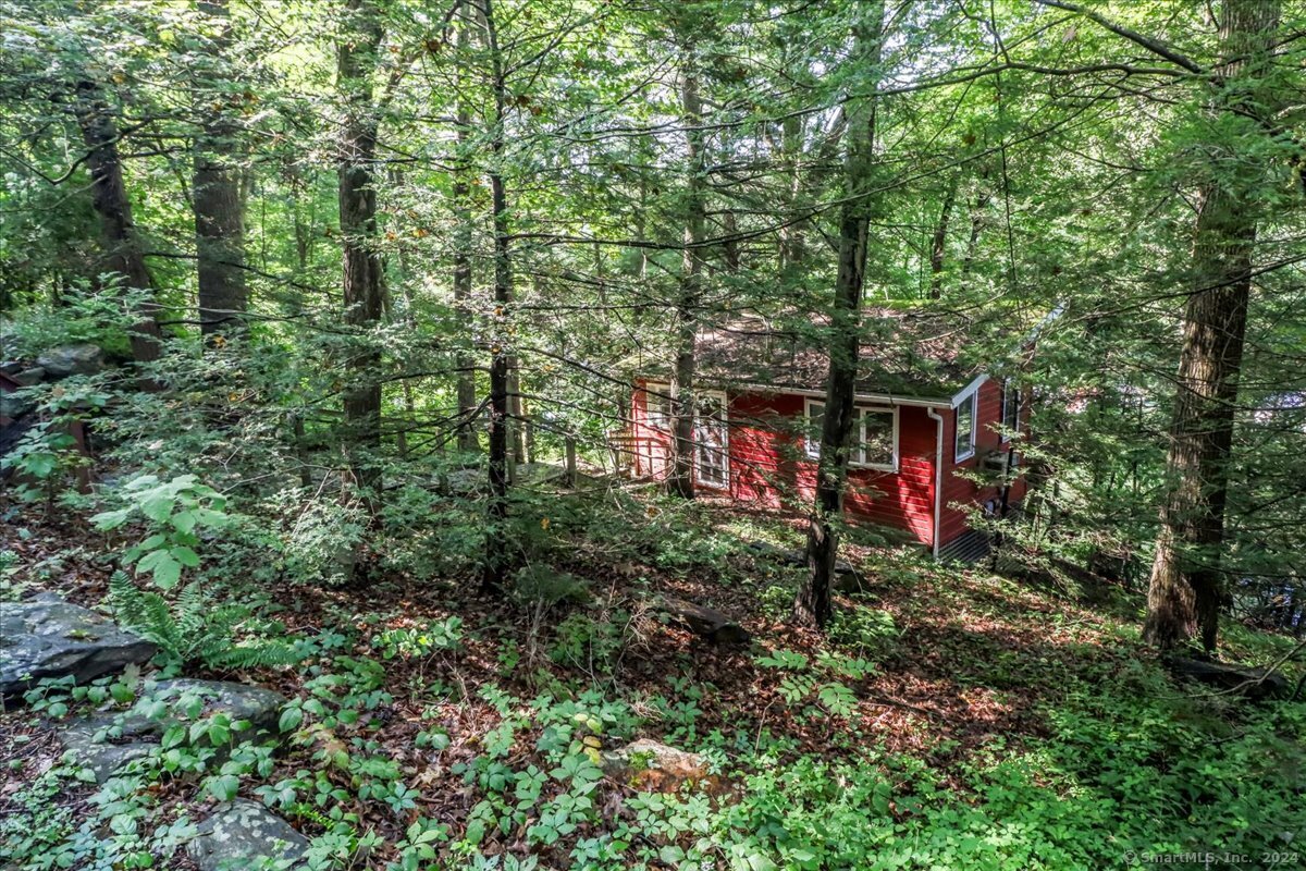 9 Hillside Drive