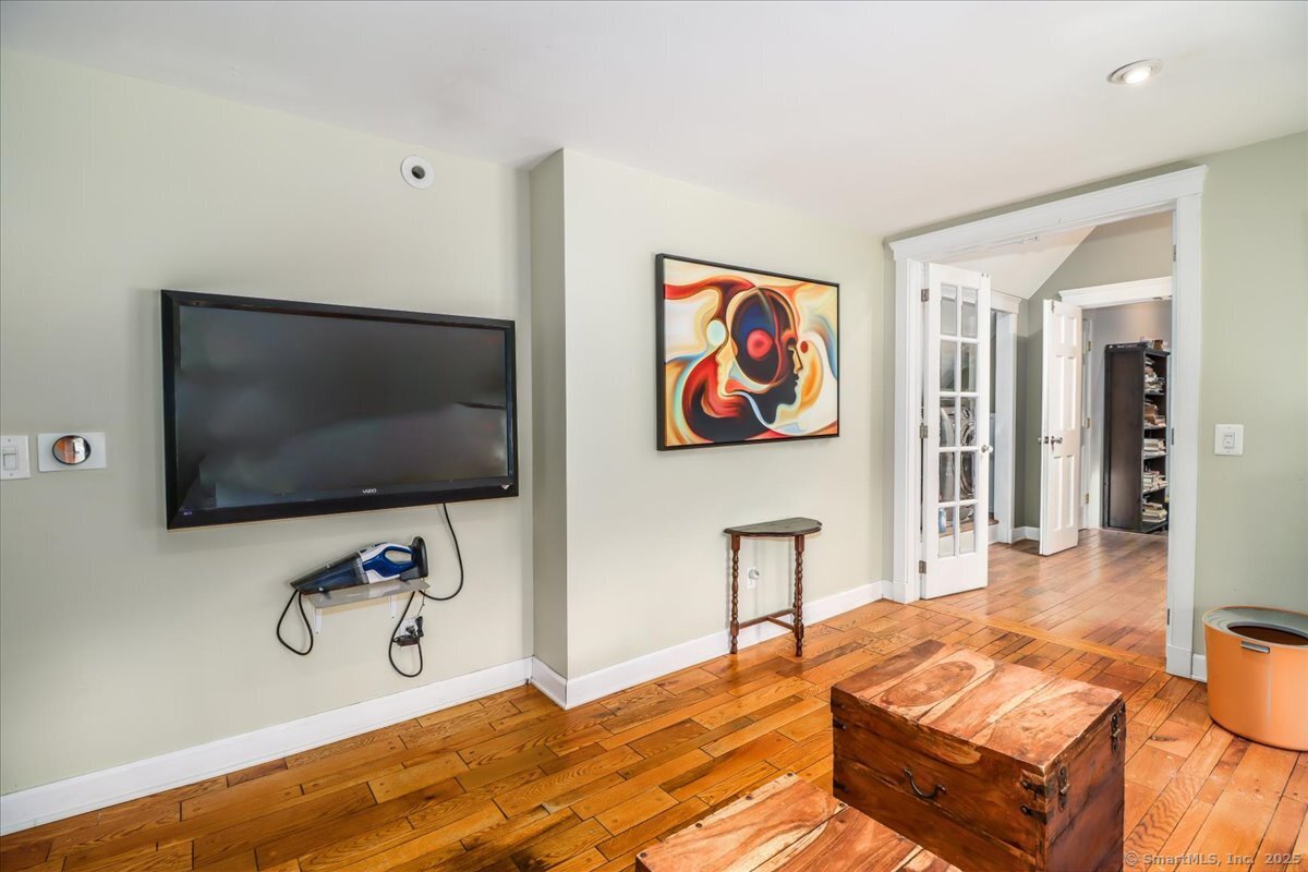 609 Long Mountain Road