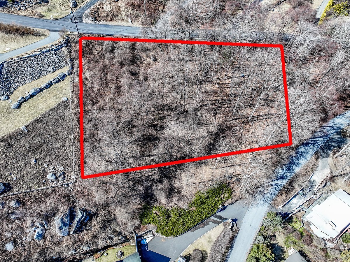 22 Candlewood Common