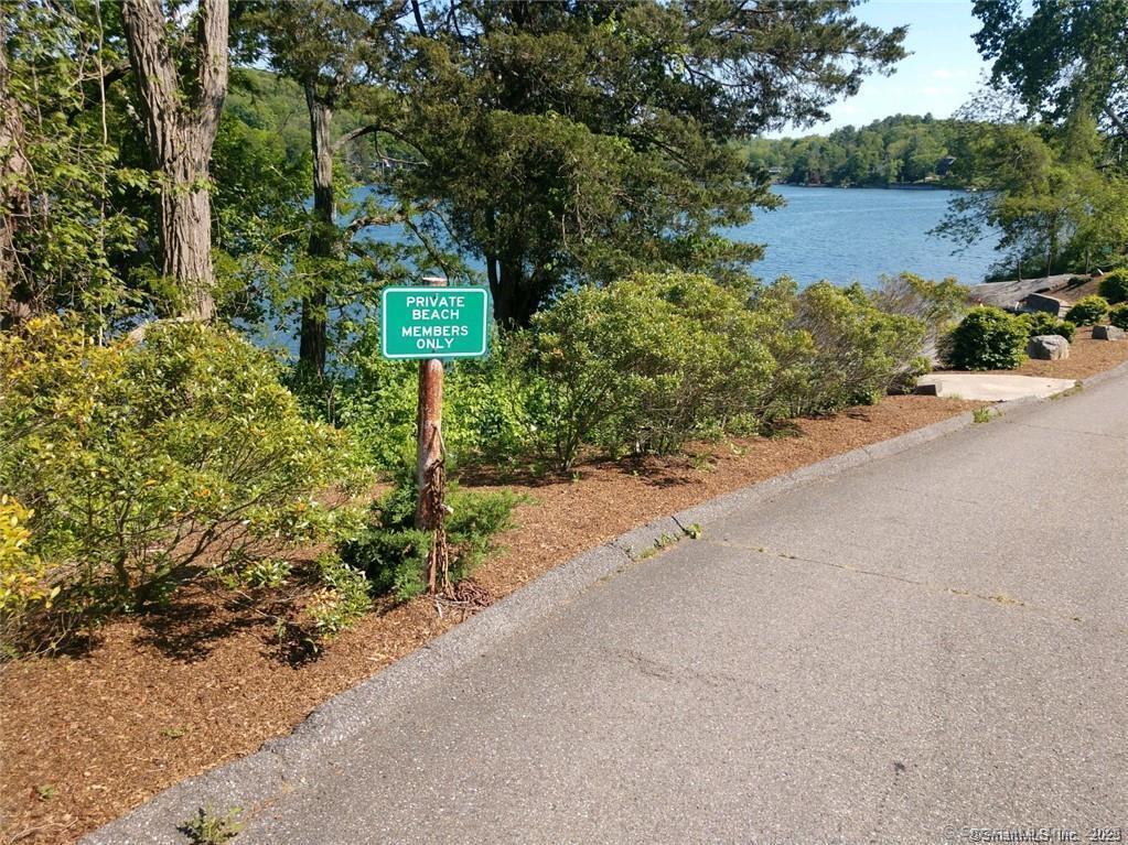 22 Candlewood Common