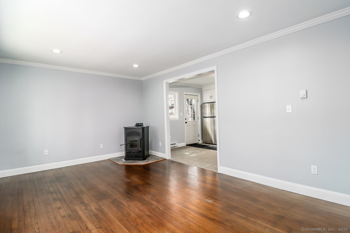 21 Hillside Avenue