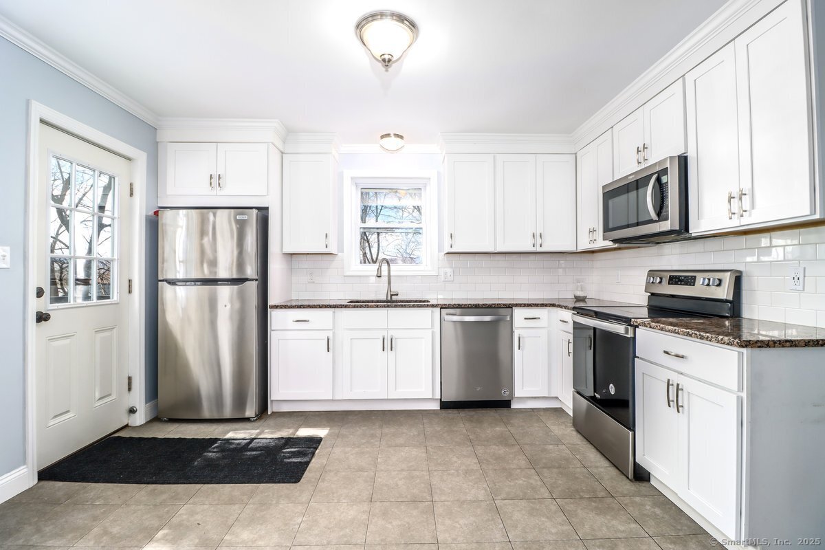 21 Hillside Avenue