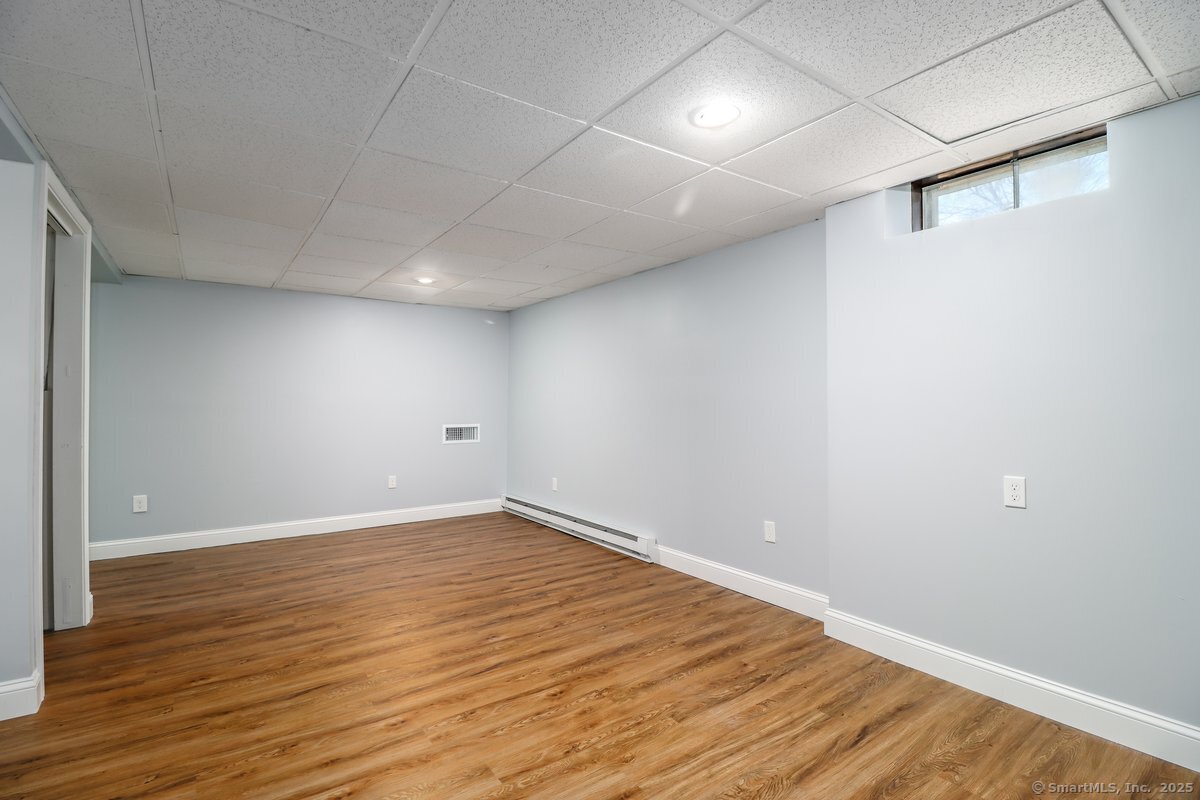 21 Hillside Avenue