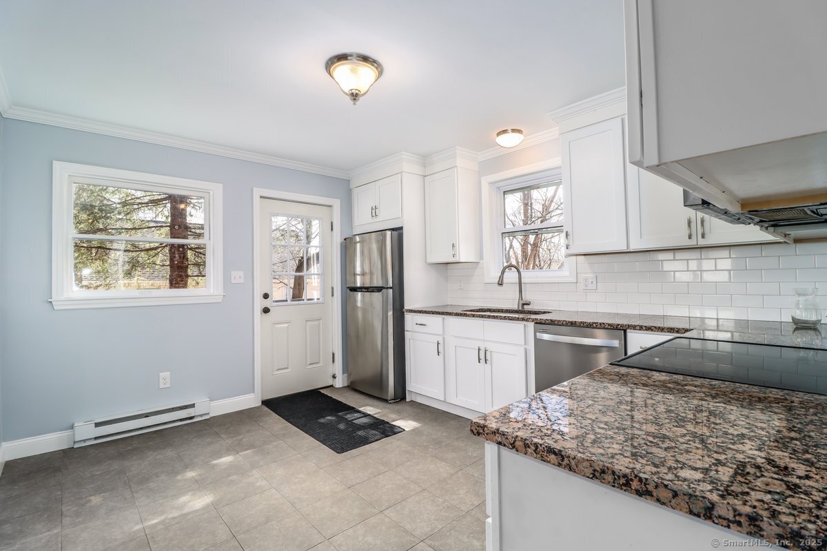 21 Hillside Avenue