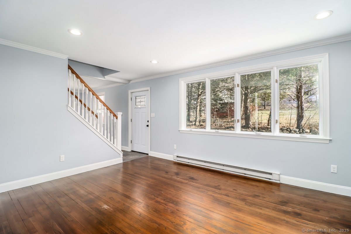 21 Hillside Avenue