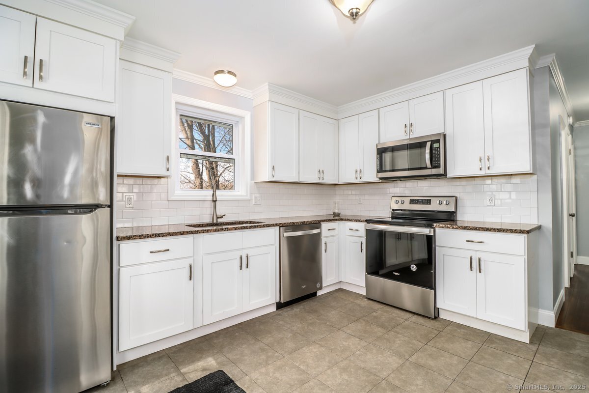 21 Hillside Avenue
