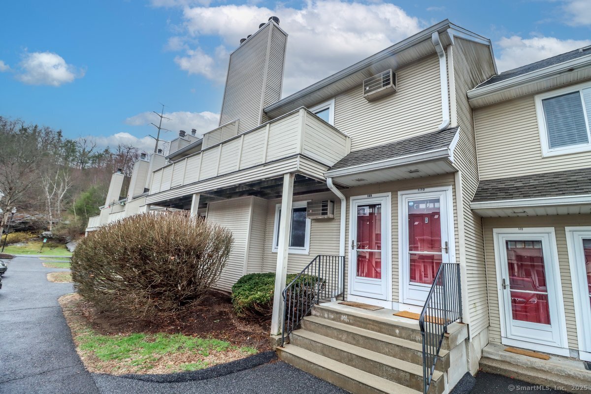 169 Willow Springs 169