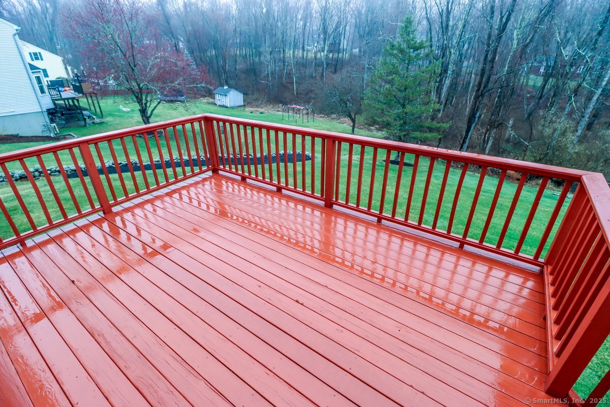 11 Glenbrook Drive