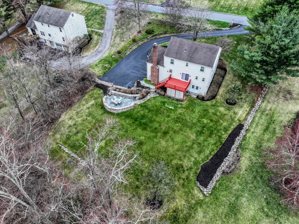 11 Glenbrook Drive
