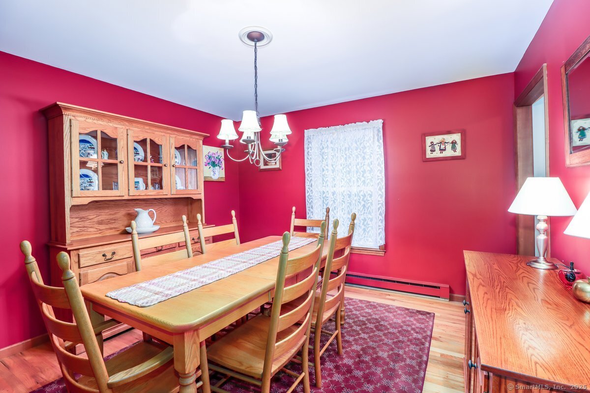 11 Glenbrook Drive