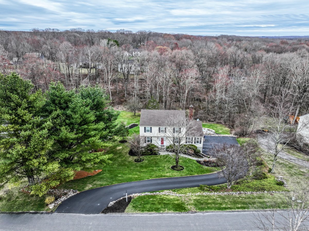 11 Glenbrook Drive