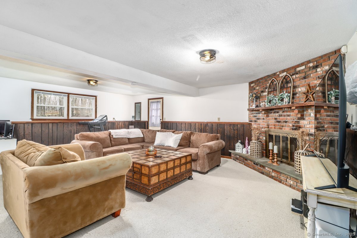 6 Glen Road