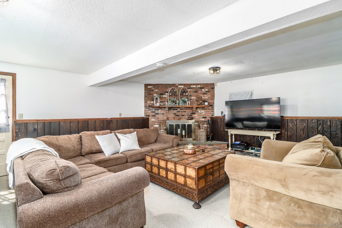 6 Glen Road