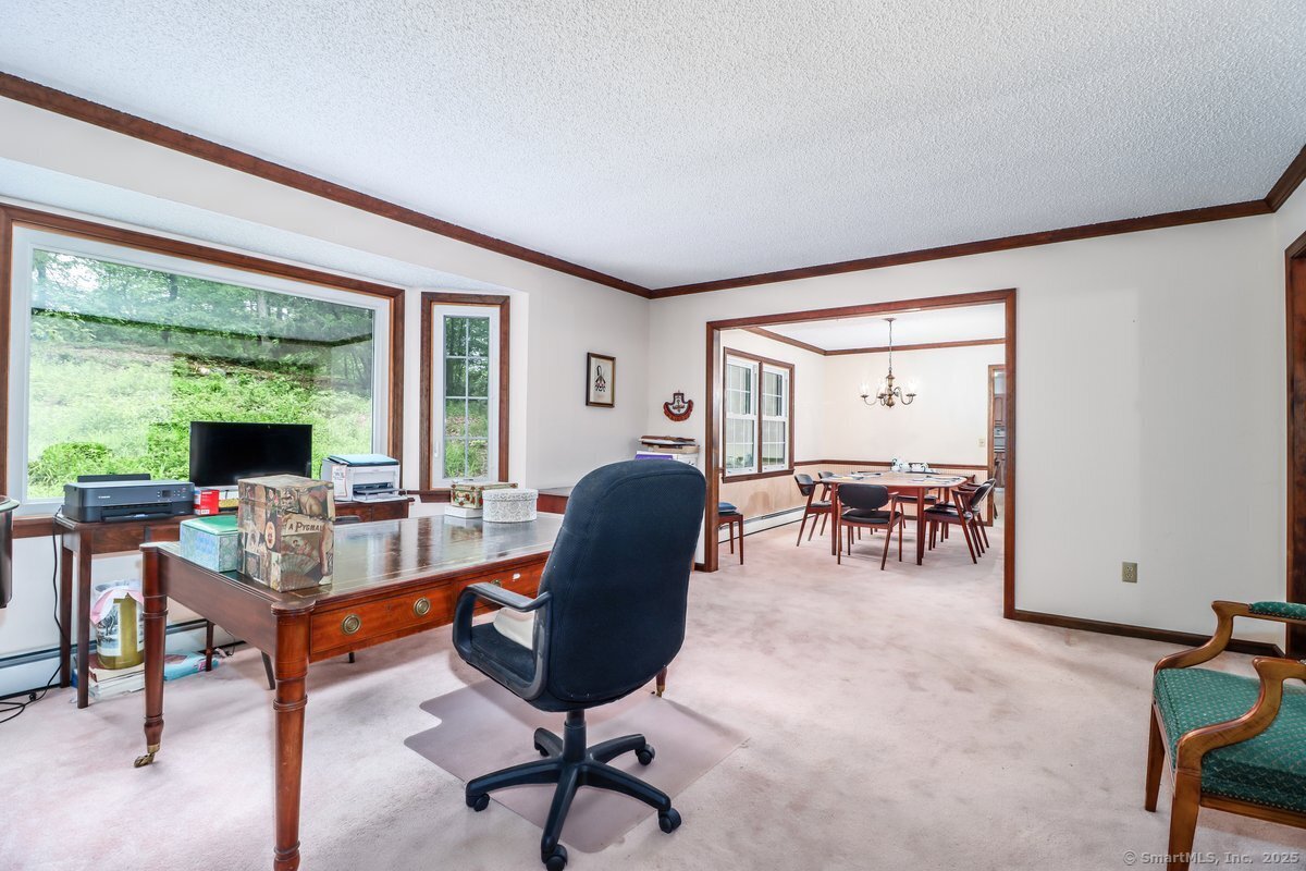 21 New Preston Hill Road