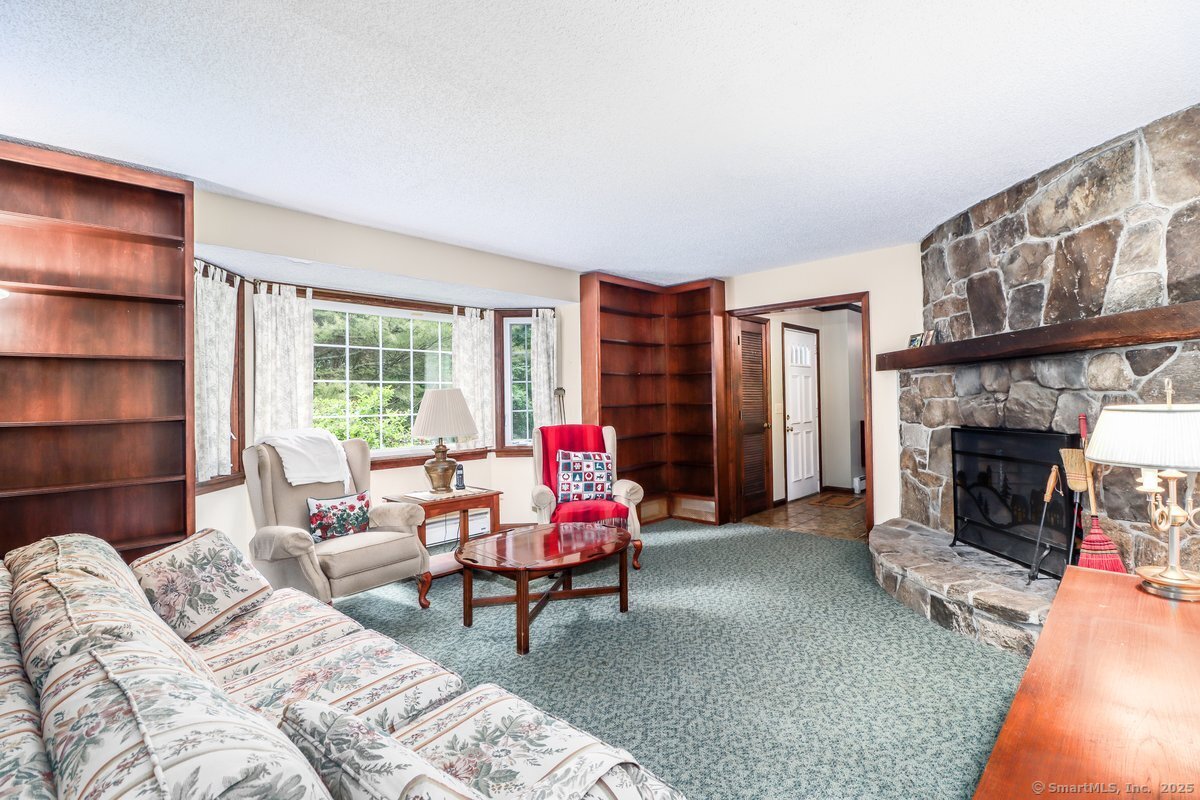 21 New Preston Hill Road