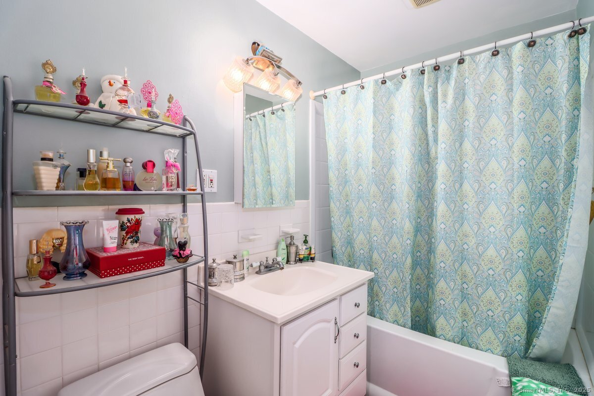 29 Whisconier Village 29