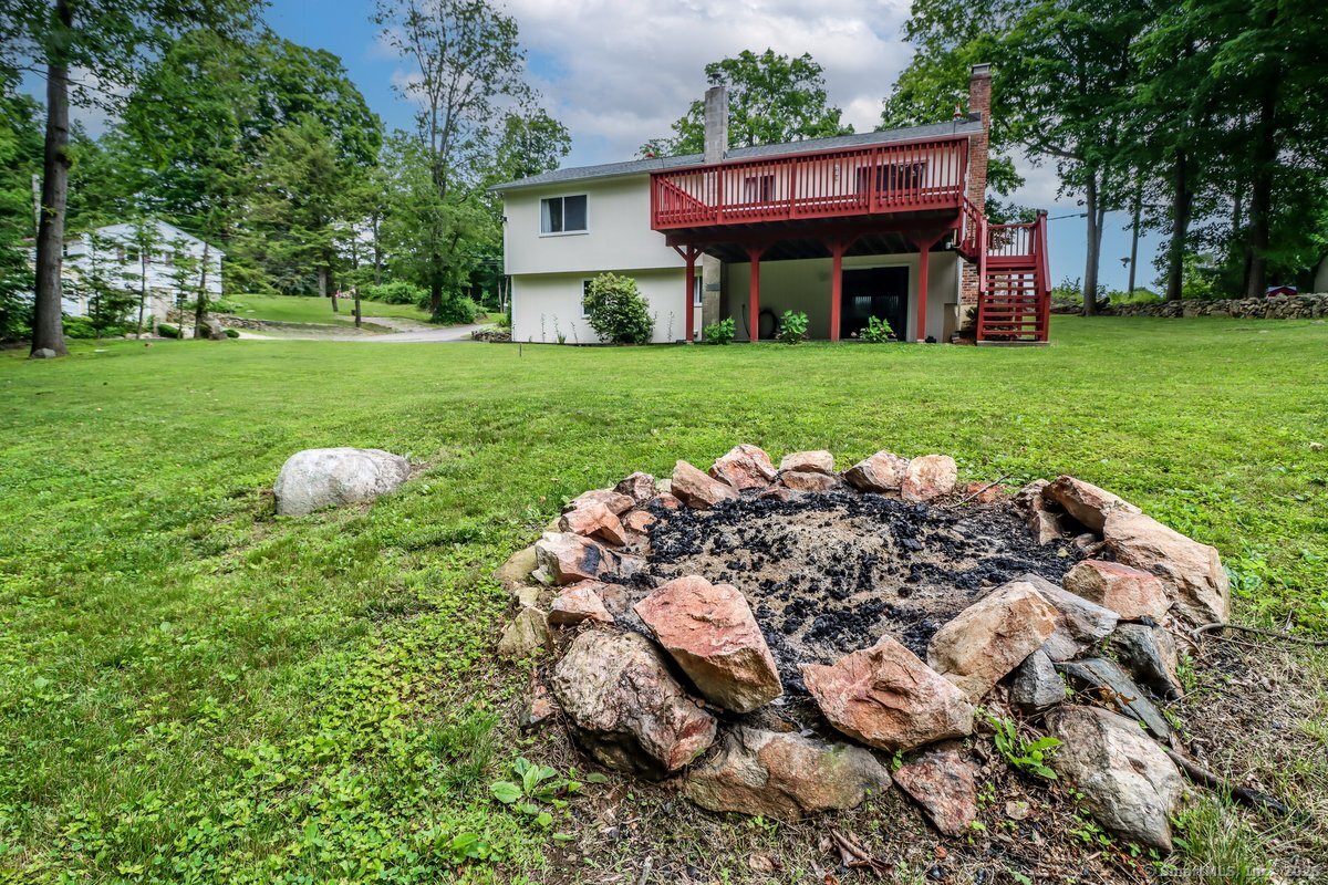 212 Carmen Hill Road