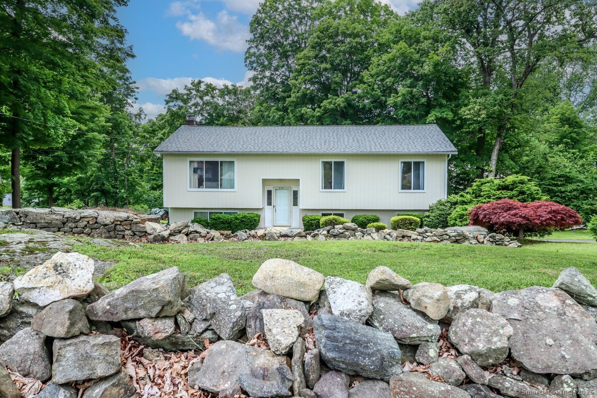 212 Carmen Hill Road