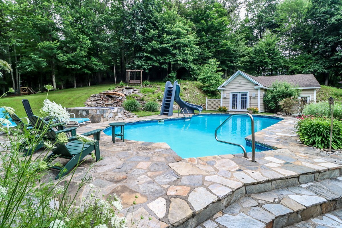 2 Clover Lane