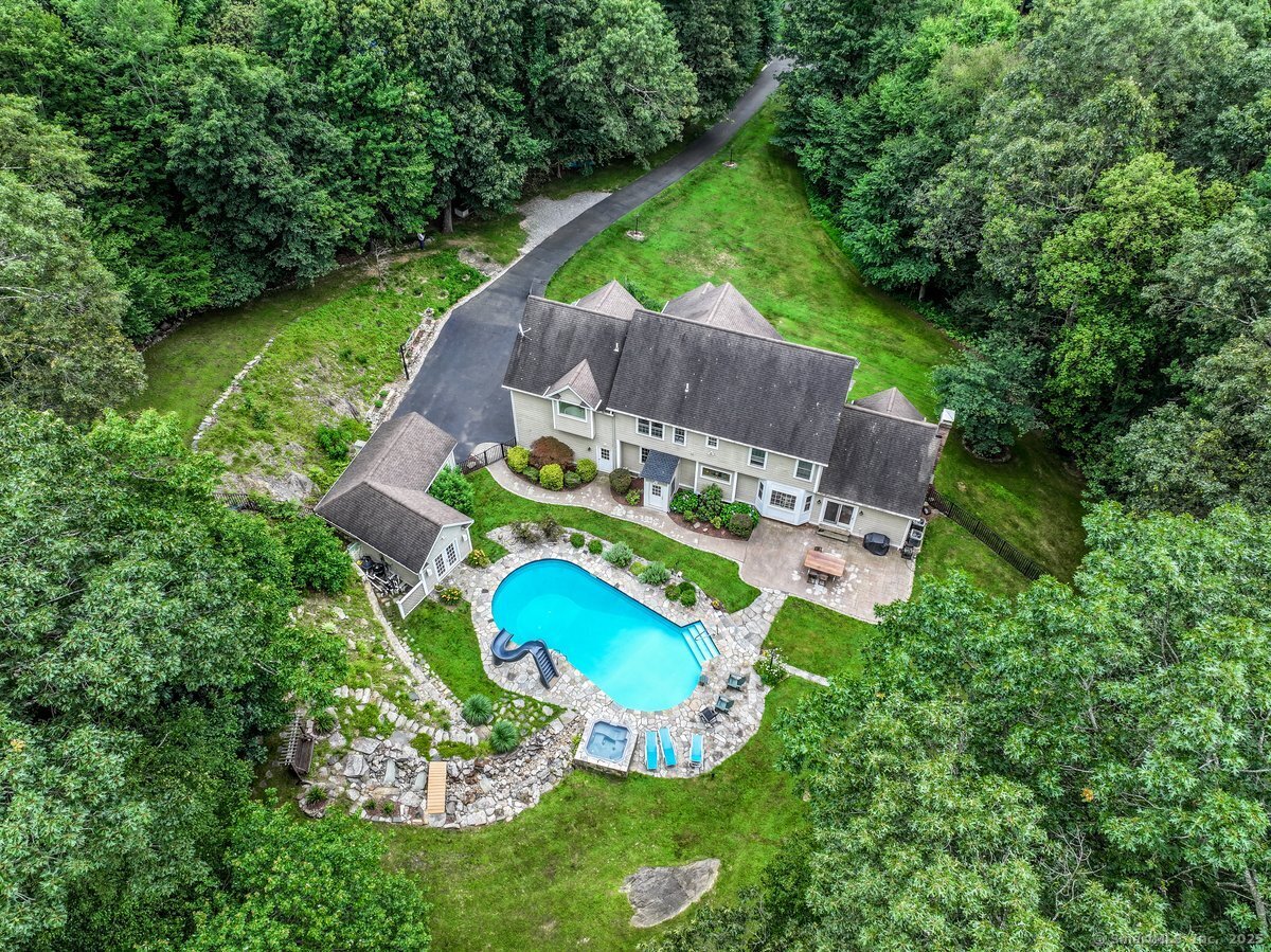 2 Clover Lane