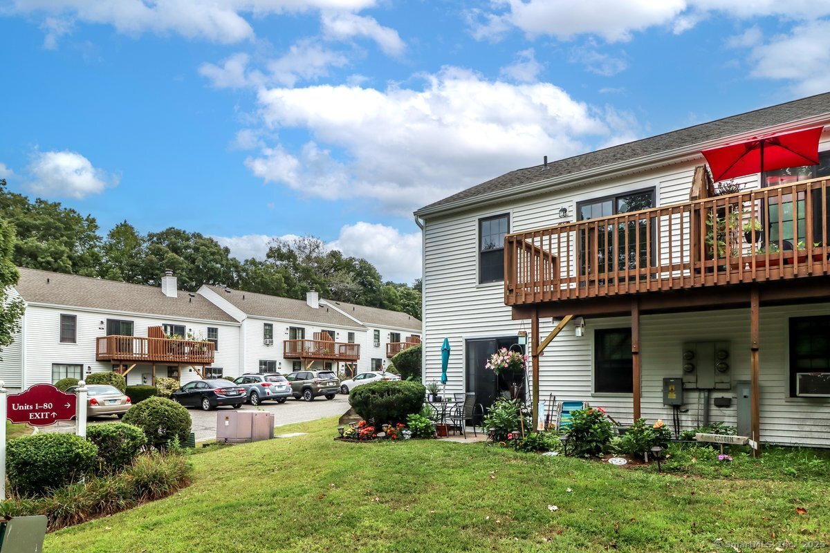 68 Aspetuck Village 68