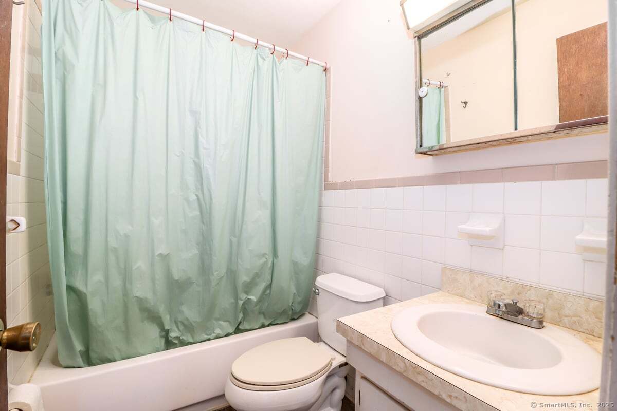 51 Wildman Street A312