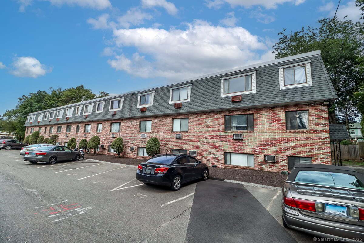 51 Wildman Street A312