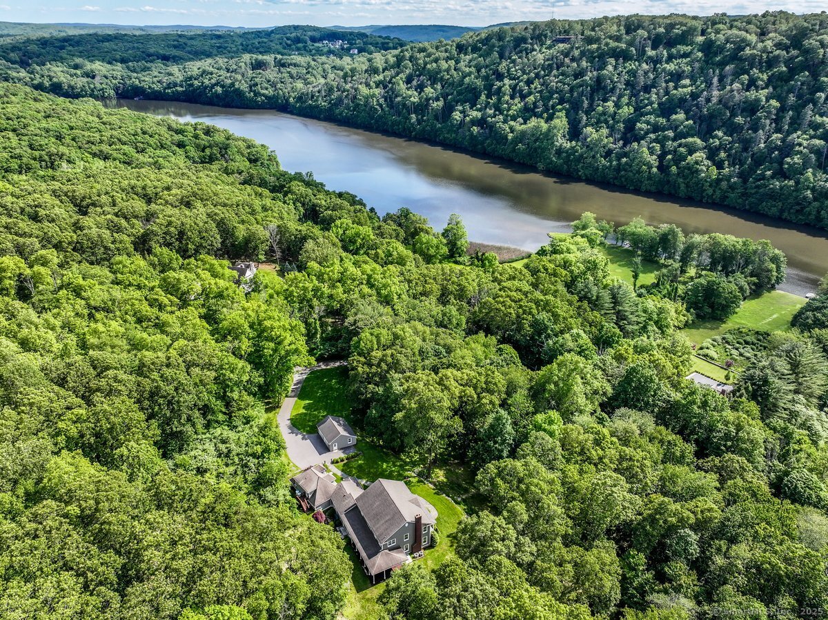 99 Lake Lillinonah Road South