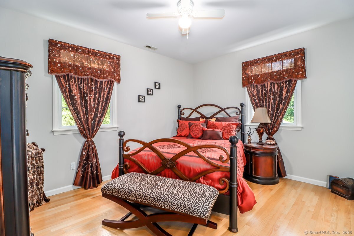 99 Lake Lillinonah Road South