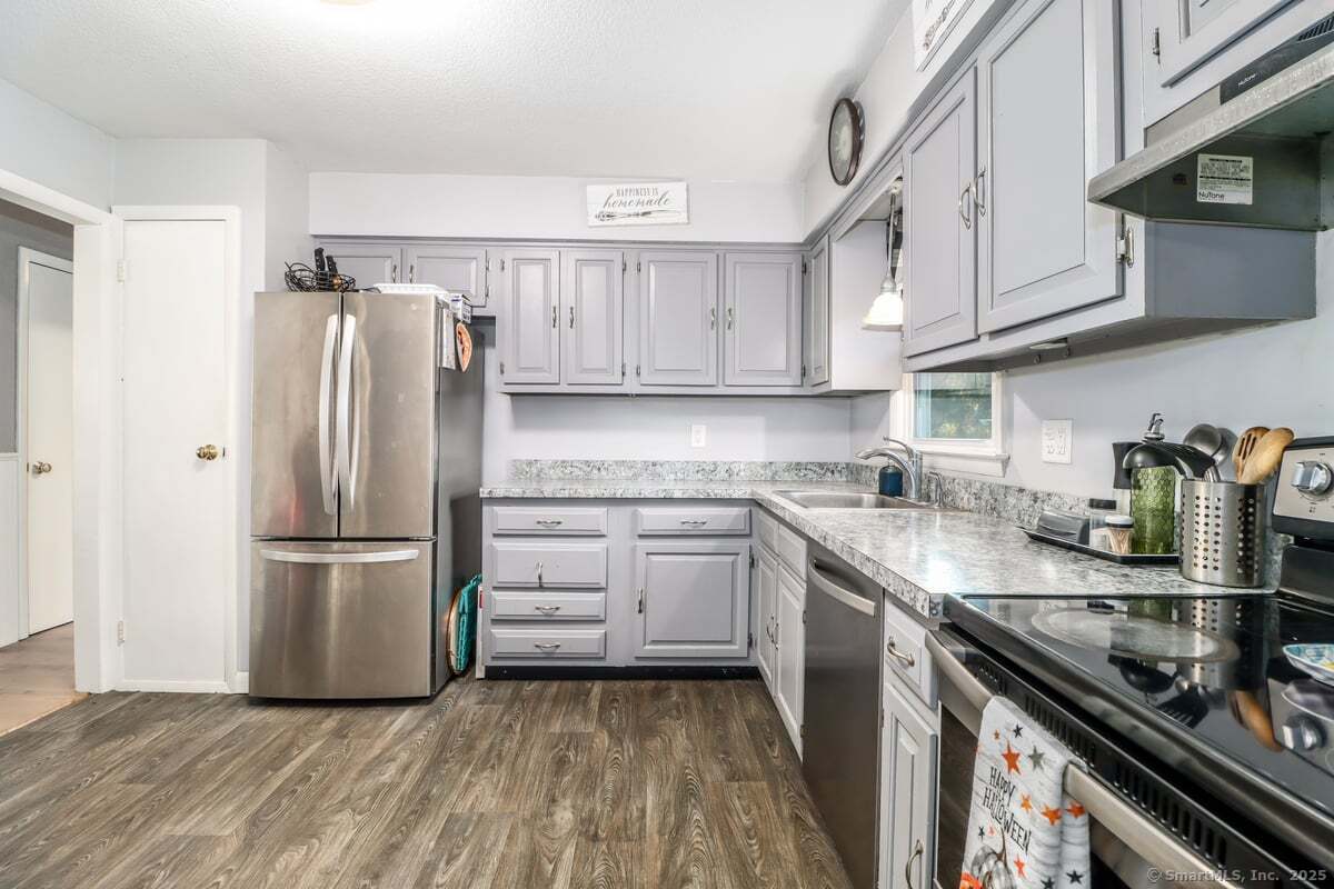 5 Monroe Drive