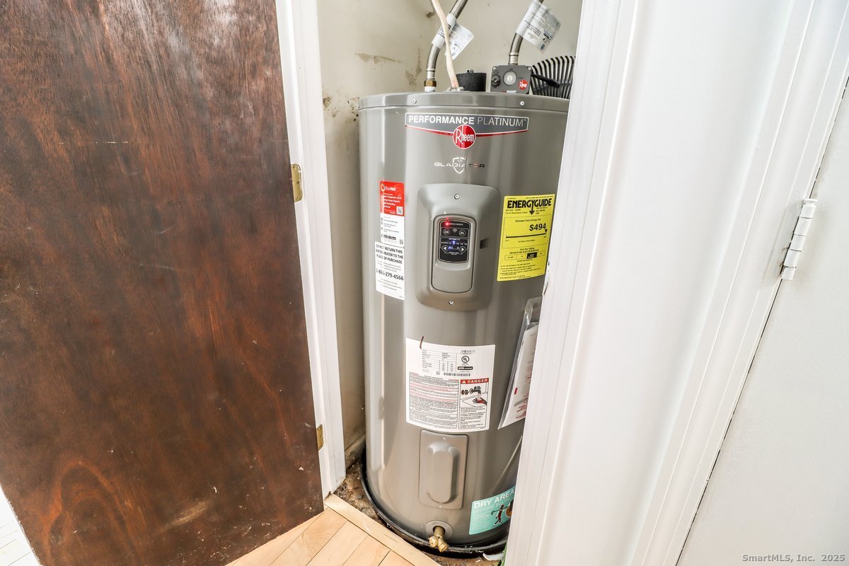 25 Padanaram Road APT 30