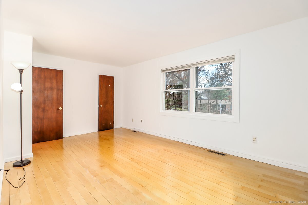 25 Padanaram Road APT 30