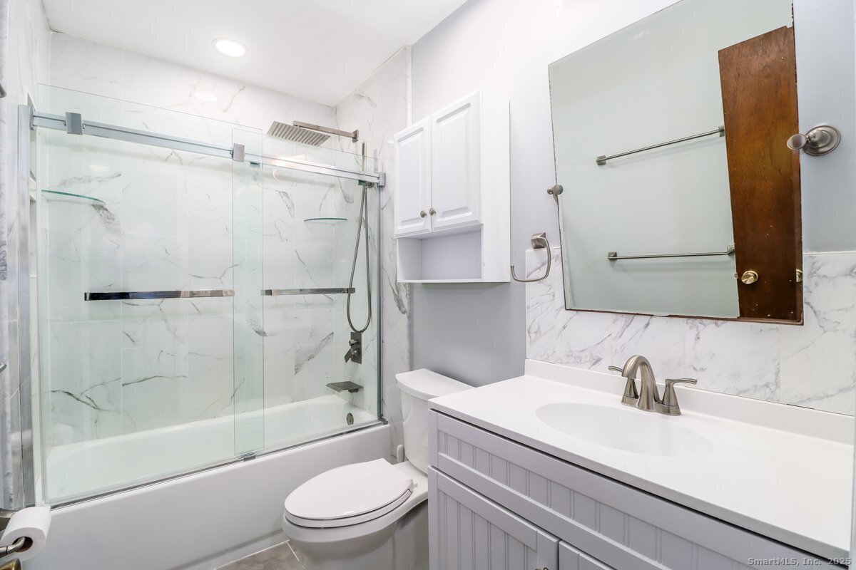 25 Padanaram Road APT 30