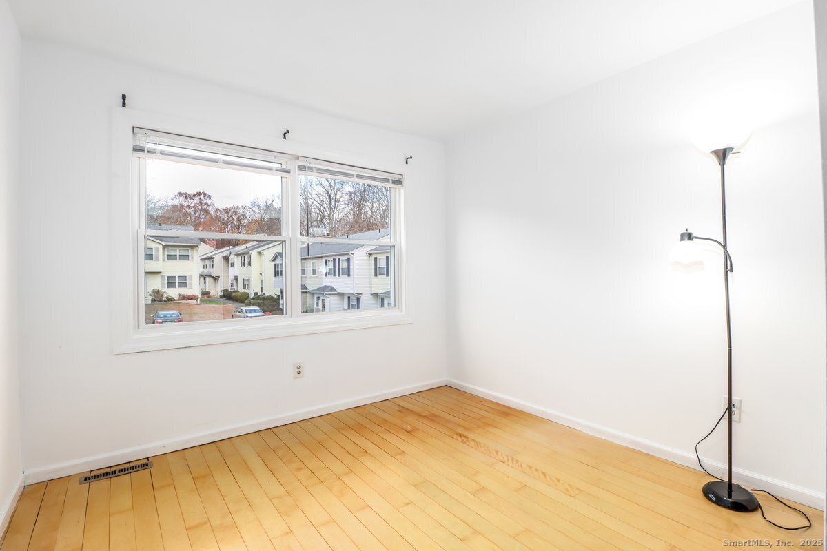 25 Padanaram Road APT 30