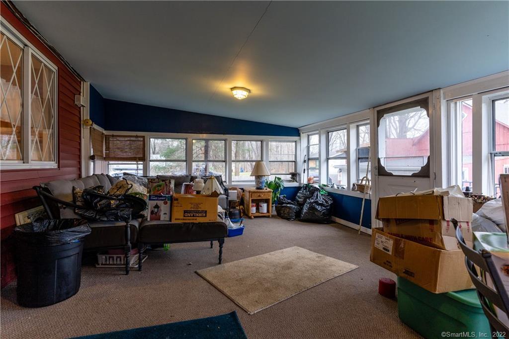 25 Pickett District Road