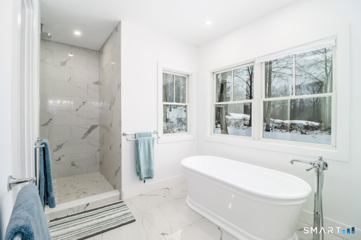32 Long River Road