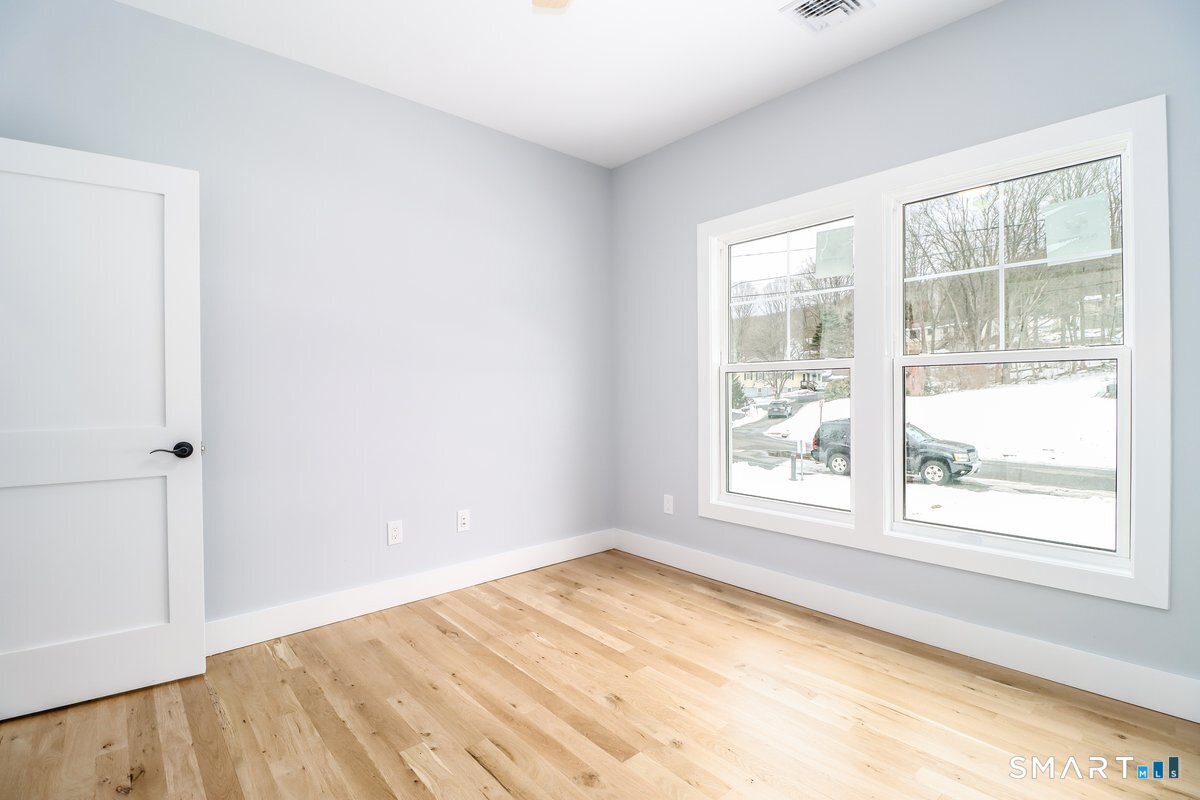 5 Brook Hollow Drive