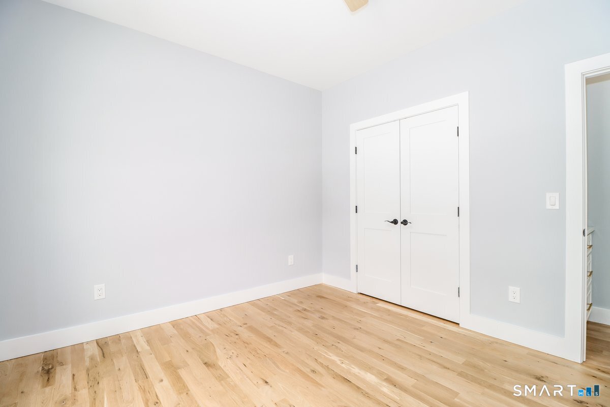 5 Brook Hollow Drive