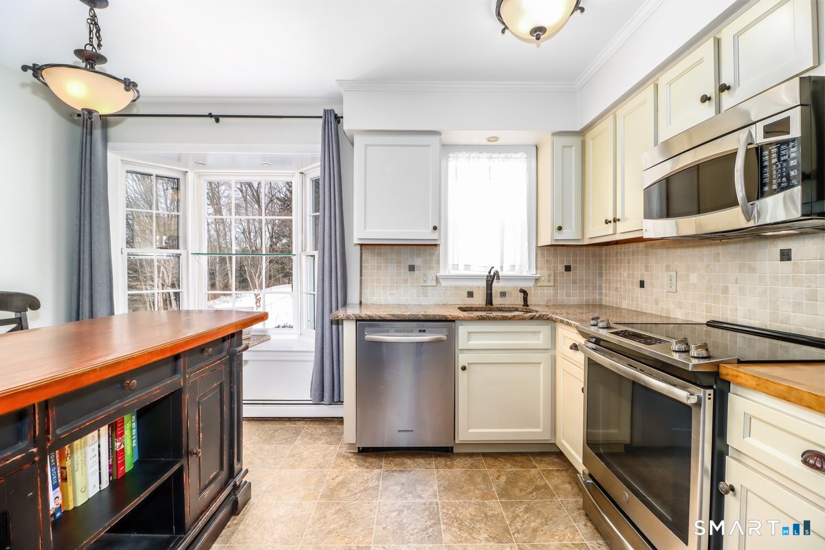 16A Pole Bridge Road