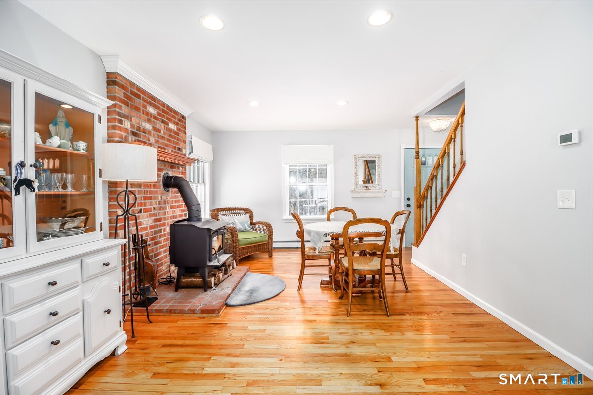 16A Pole Bridge Road