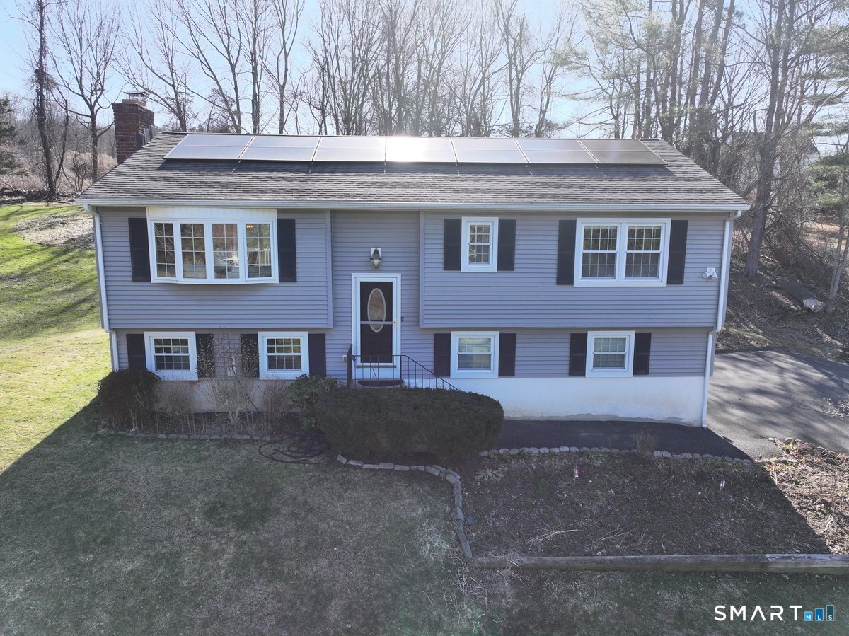 21 Rolling Glen Drive