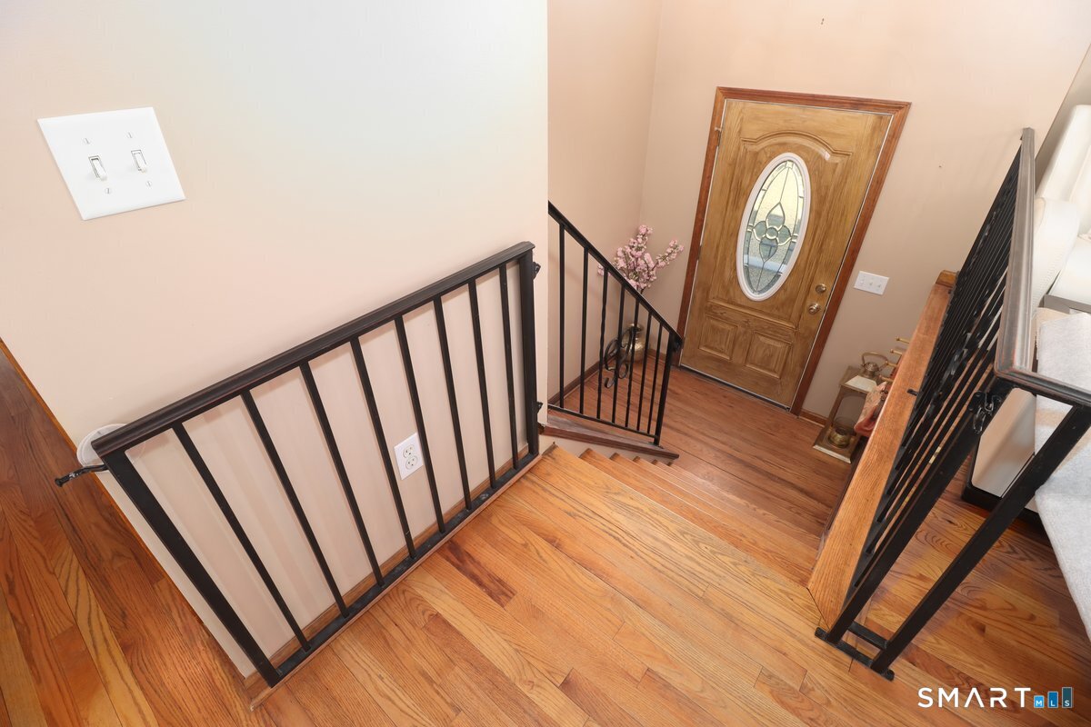 21 Rolling Glen Drive