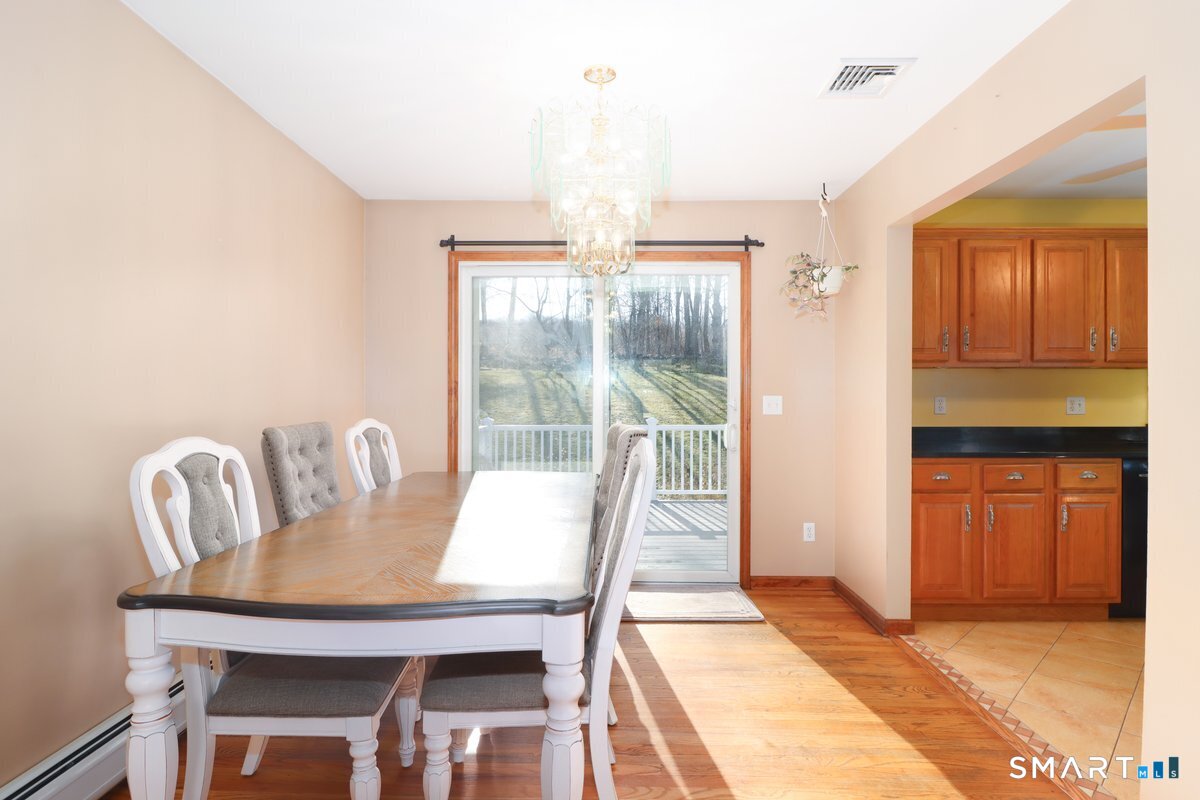 21 Rolling Glen Drive